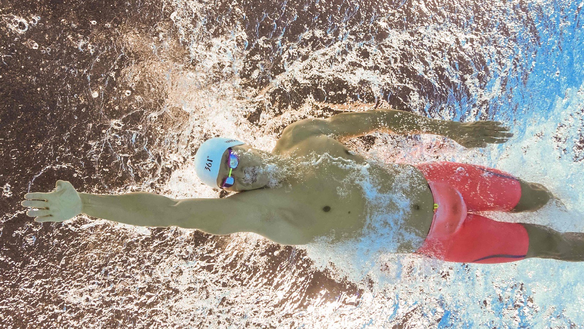 猛龙对阵勇士，戈贝尔的压制级发挥如何改写比赛格局